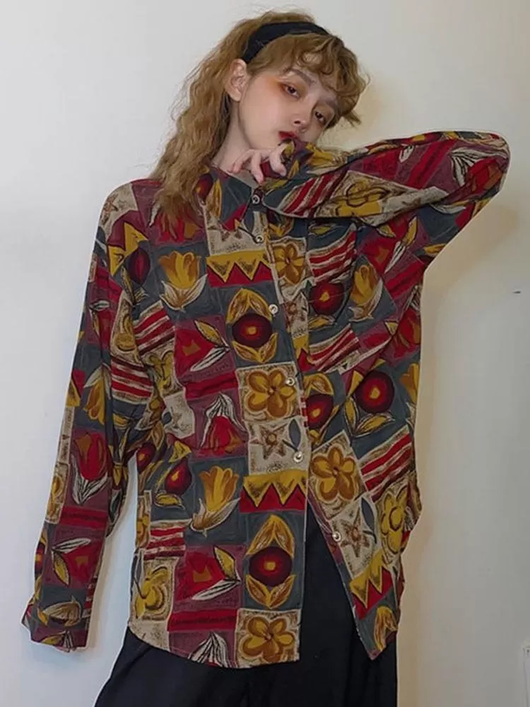 90s Style Blouse With Floral Vintage Pattern