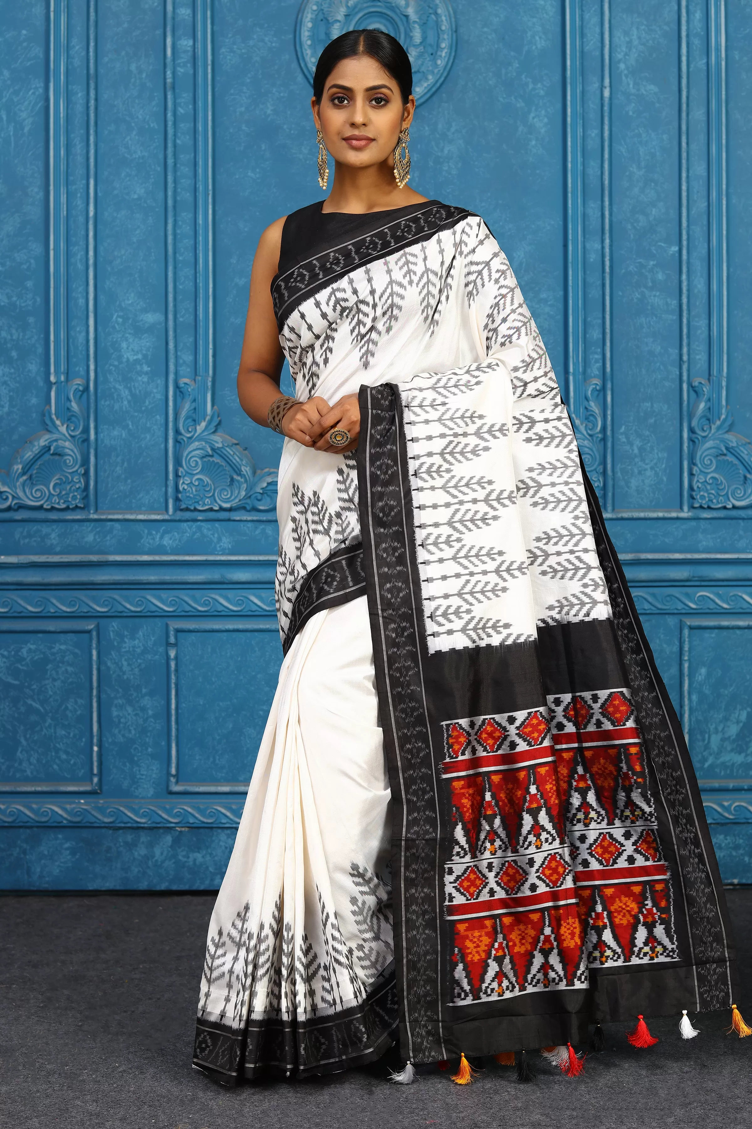 91A425 Off White Pochampally Ikkat Silk Sari With Black Border