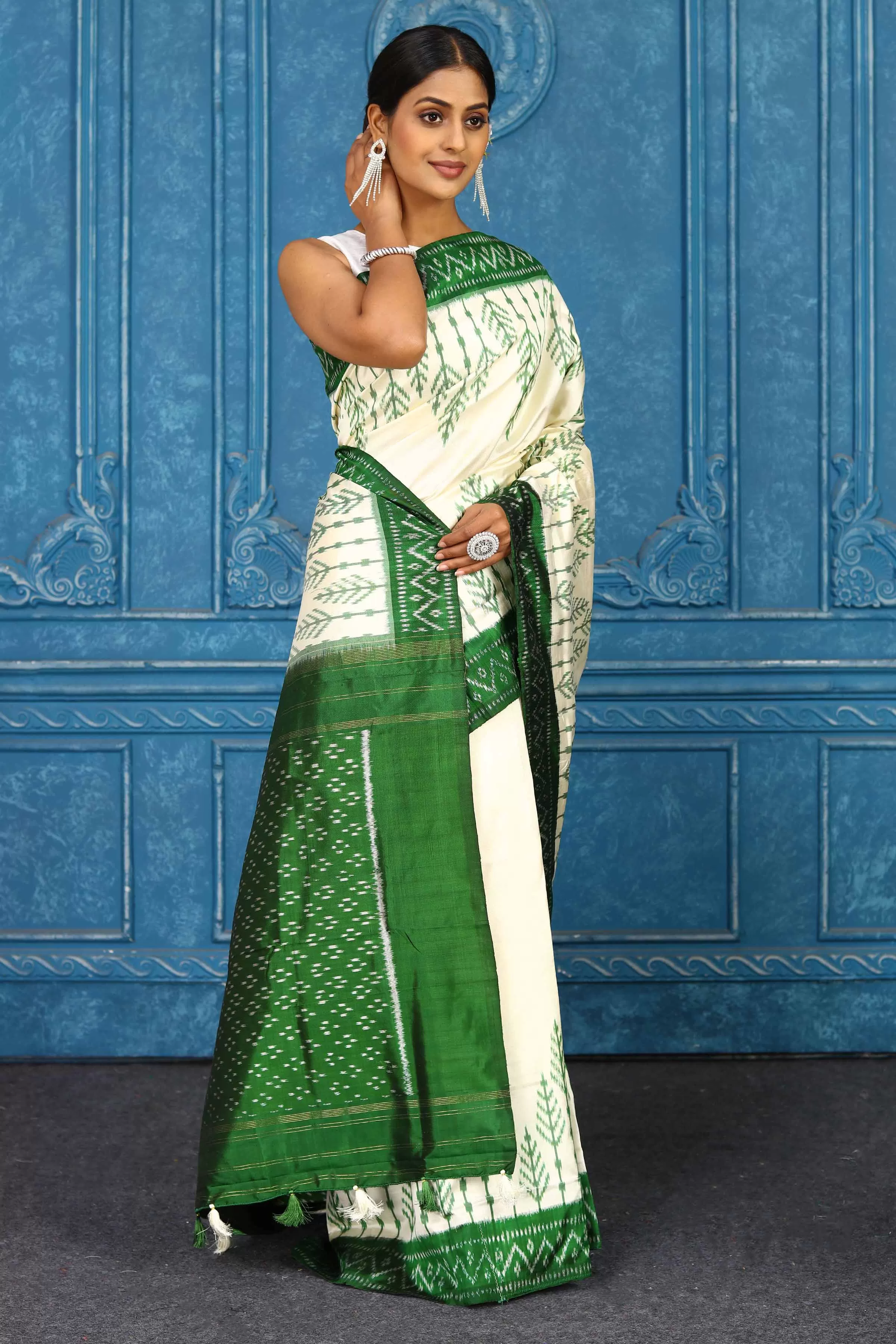 91A429 Cream Pochampalli Ikkat Silk Saree with Green Border