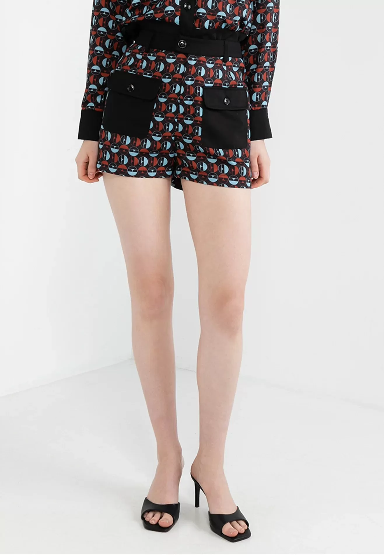 ELLE Apparel Retro Geometric Printed Shorts