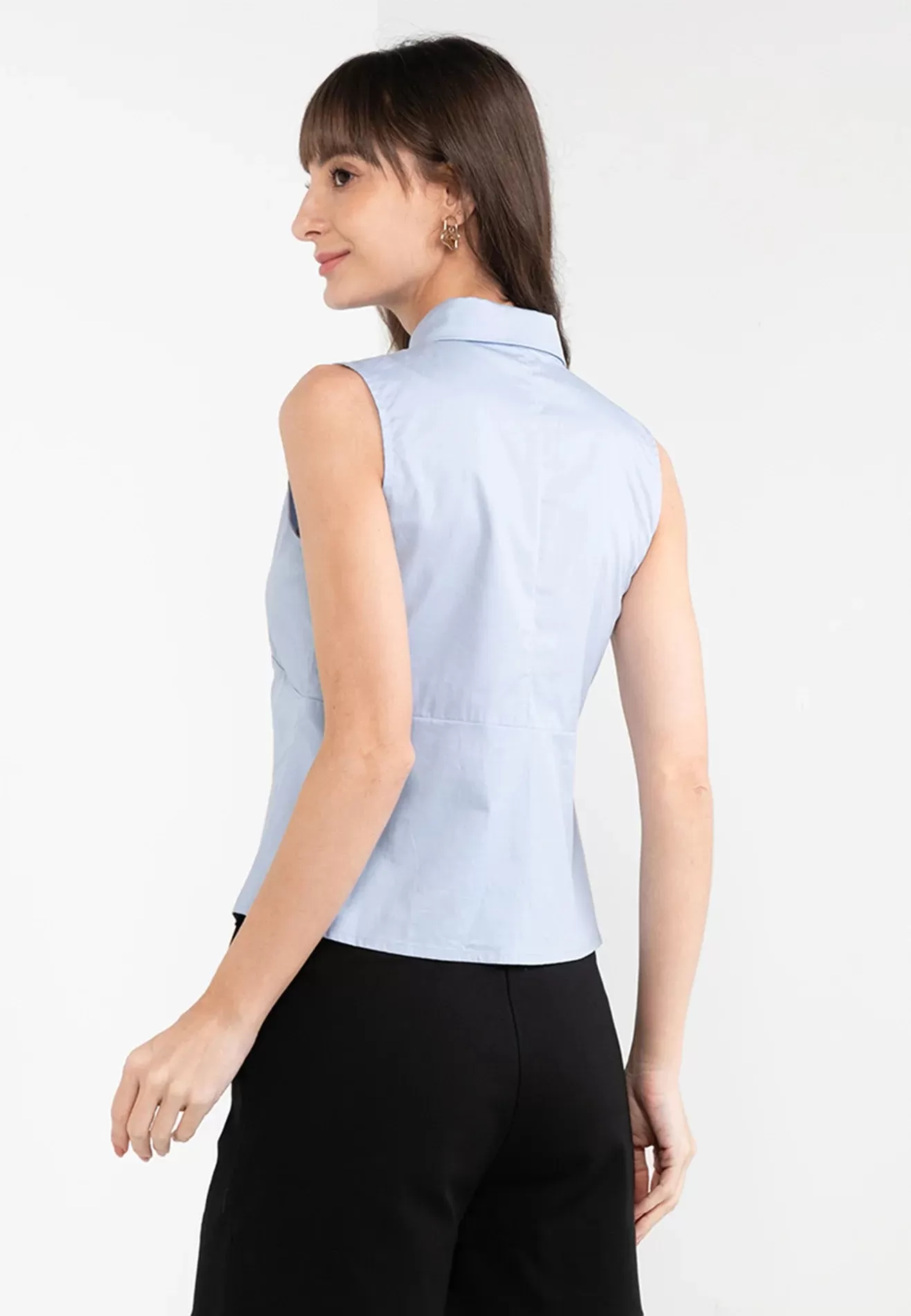 ELLE Apparel Sleeveless Collar Button Up Shirt