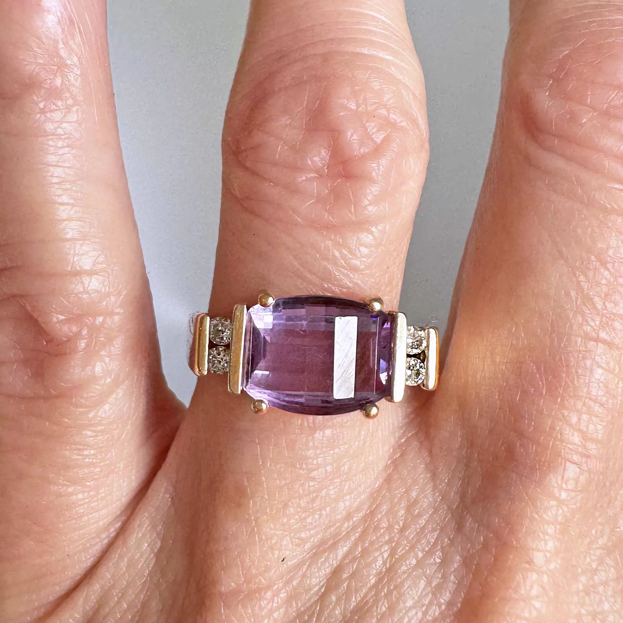 Fancy Diamond Barrel Cut Amethyst Ring Band in Gold