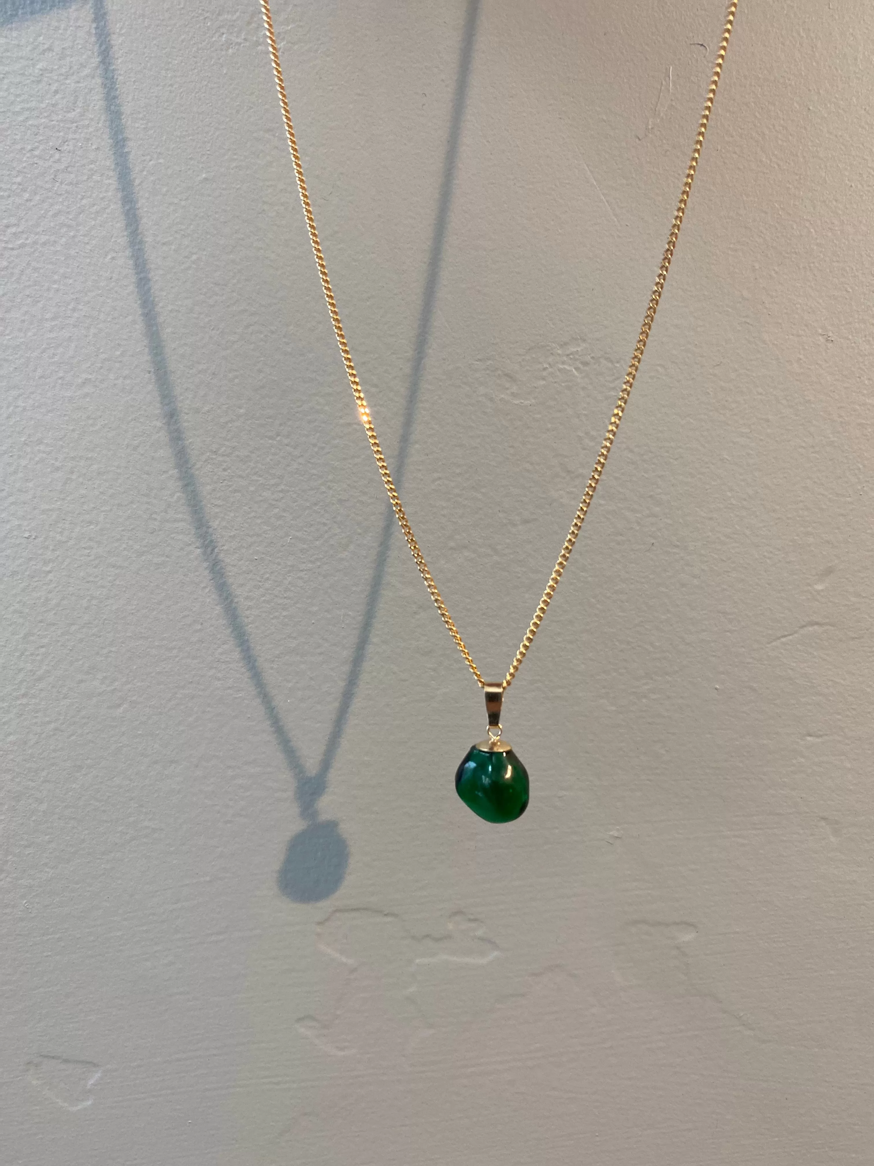 Lara Necklace | Gold Emerald