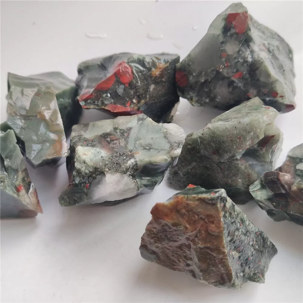 Natural South Africa Stone Dragon Bloodstone Crystal Rock