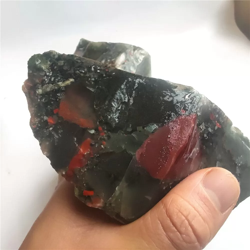 Natural South Africa Stone Dragon Bloodstone Crystal Rock