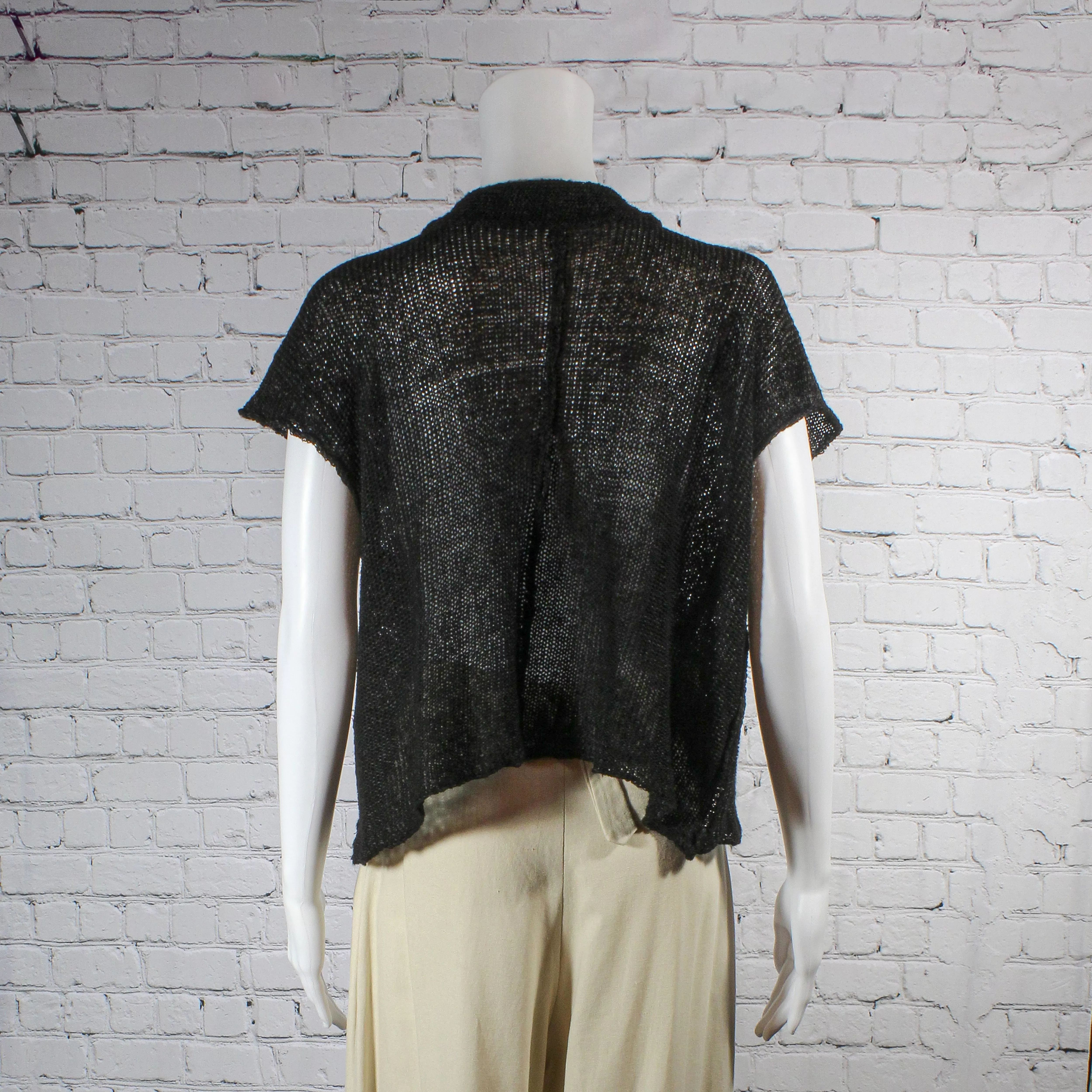 NEW! Stopper Top in Raffia by Paper Temples