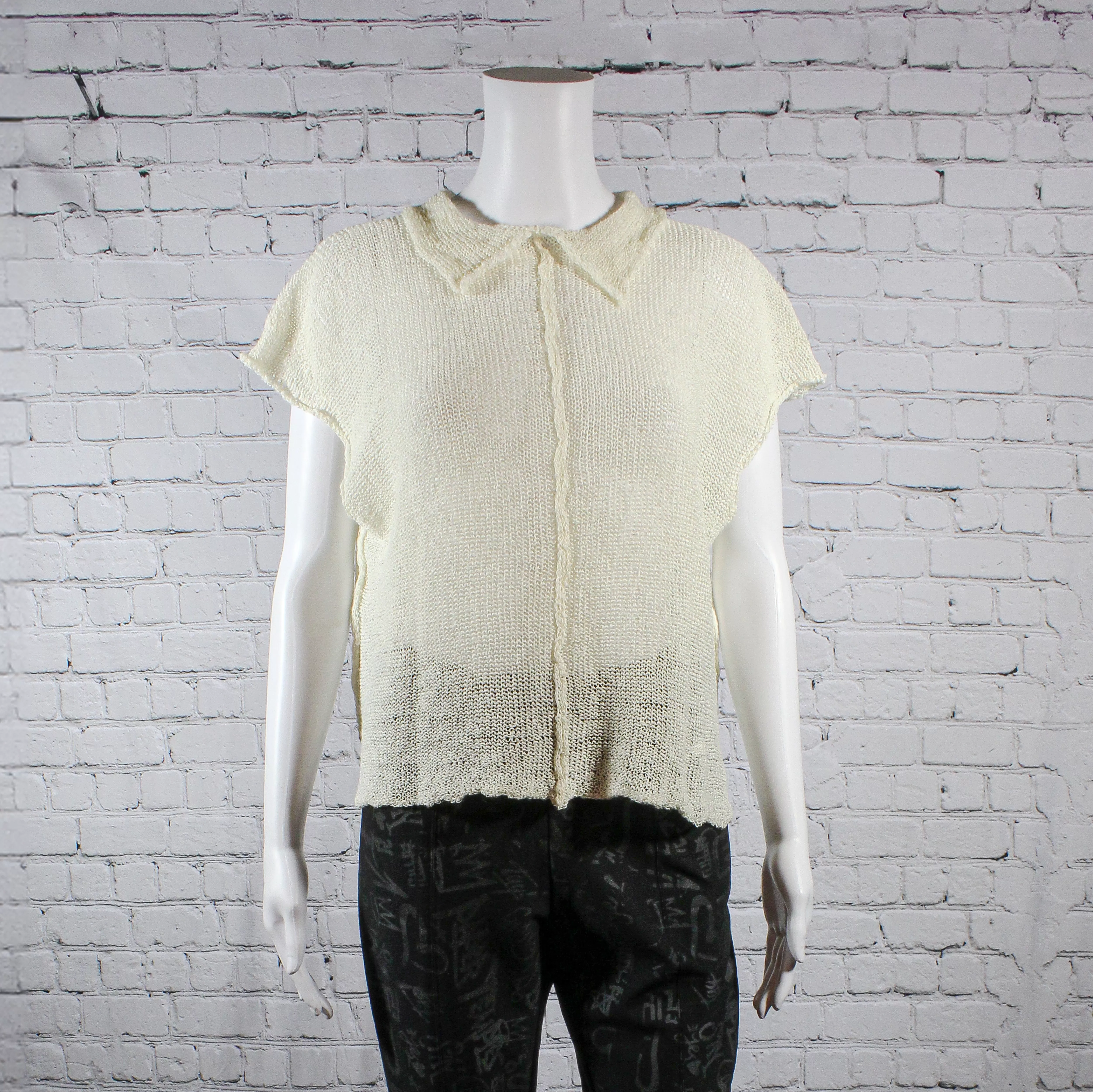 NEW! Stopper Top in Raffia by Paper Temples