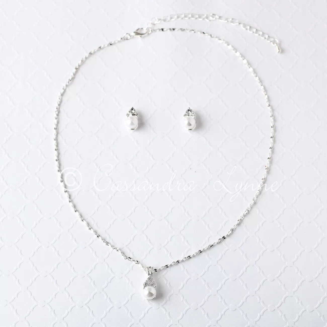 Pearl Wedding Necklace Set with Crystals