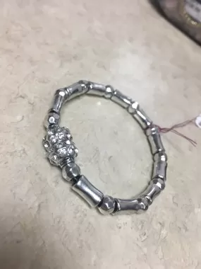 Silver/Crystal magnetic Bracelet